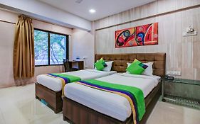 Treebo Lake Bloom Powai